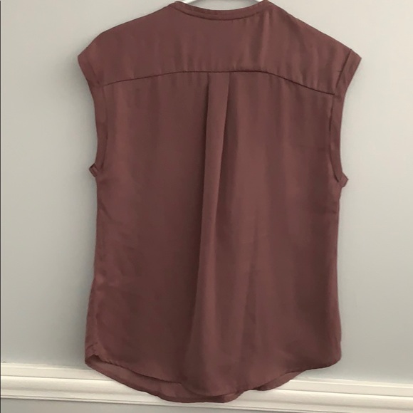 Dynamite front zip blouse - Picture 2 of 2